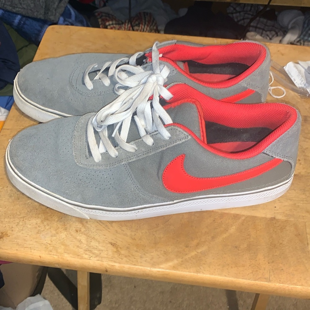 Nike SB Mvrik Low 2 Grey Red Crimson Size 12